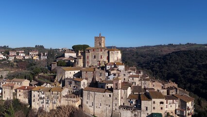 Obraz premium Il borgo di Montoro in provincia di Terni, Umbria, Italia. Castello Patrizi di Montoro arroccato sulla collina tra Orte e Terni.