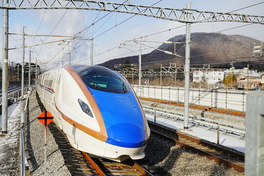 JR East, Hokuriku Shinkansen, Bullet Train, Hakutaka in Japan - 日本 JR東日本 北陸新幹線 はくたか