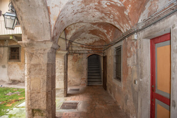 Obraz premium Old house in Bergamo to be renovated