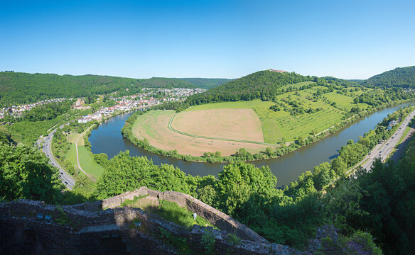 Neckar river bend Neckarsteinach with town view and Dilsberg hill. view from Schadeck castle