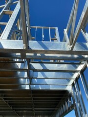 estructura de metal de construccion moderna en seco