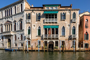 Fototapeta premium Houses and palaces seen from a motorboat cruise along the Grand Canal in Venice