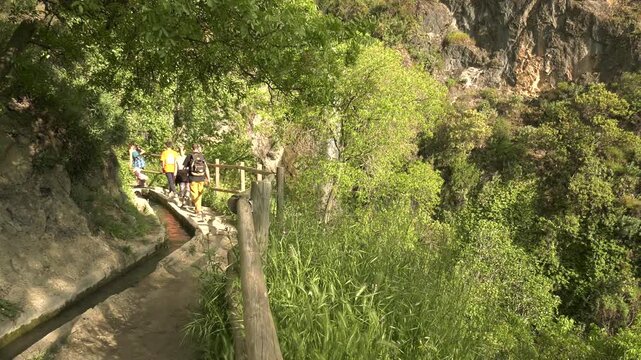 roca, escalada, naturaleza, trepador, deporte, montagna, acantilado, al aire libre, actividad, peligro, muro, cuerda, Monachil, escalada en roca, aventura, granada, escaladas, amigos