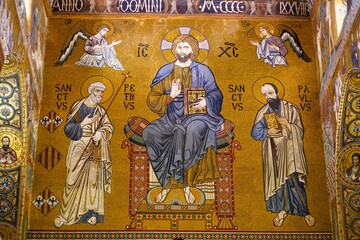Fototapeta premium Byzantine mosaics in the Palatine Chapel at the Palazzo dei Normanni in Palermo.