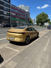 Obraz premium Essen, Germany January 25, 2026 Gold Polestar 4