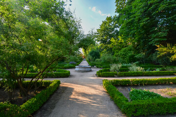 Obraz premium A Late June Walk in the Gardens, Real Jardín Botánico, Madrid, Spain
