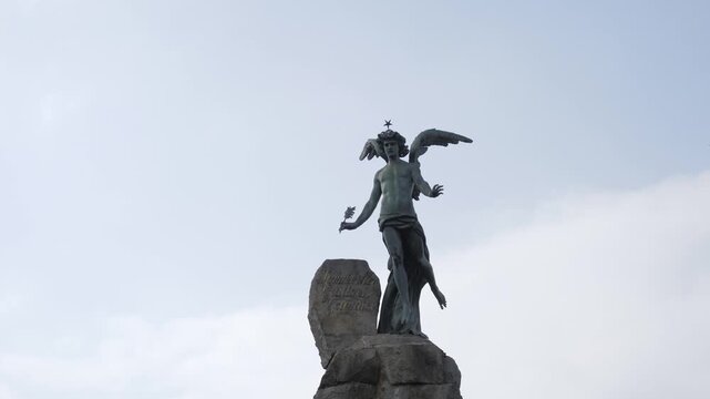 Angel of Turin statue from bottom.