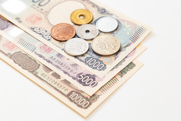 白背景に日本のお金