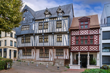 Fototapeta premium Street in Rouen downtown, France