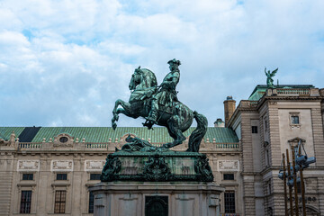 Obraz premium Detailed photos of man on horseback statue in vienna Austria outside the hofburg imperial palace