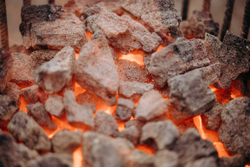 Węgiel rozżarzony do czerwoności © rozentuzjazmowany