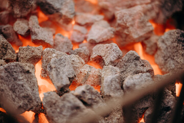 Węgiel rozżarzony do czerwoności © rozentuzjazmowany