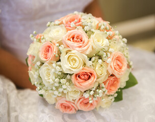 Obraz premium Soft Pastel Bridal Bouquet With Roses And Gypsophila