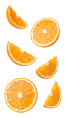 Naklejka premium Falling orange slices and wedges isolated on transparent background