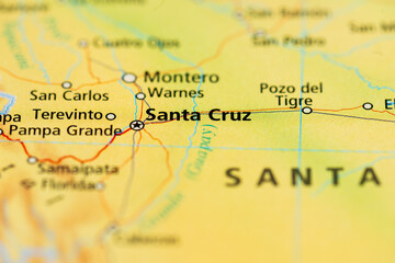 Map close up of Santa Cruz city and surrounding lowlands.