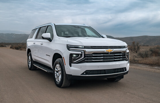Chevy Suburban, 2026