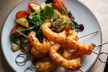 Grilled Shrimp Skewers with Fresh Tomato and Green Salad