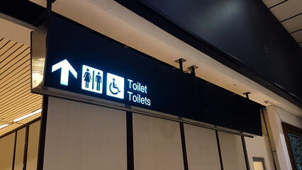 Obraz premium Symbols in public places that indicate toilets.