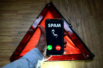 Spam en llamada de n&uacute;mero desconocido con peligro oculto y amenaza