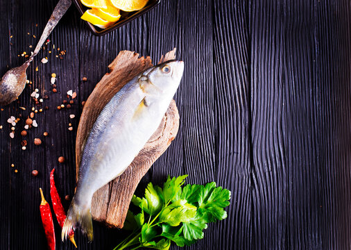 Gray Mullet Fish (Kefal) with spice on board
