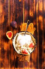 Cream and ricotta cheese figs mousse in bowl