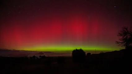 Fotobehang Bordeaux Aurora Australis, South australia  © peter