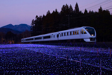 日光市　スペーシアＸとイルミネーション