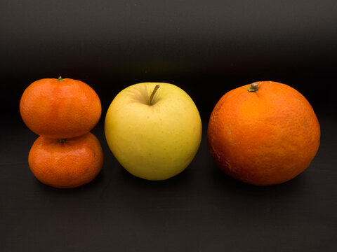 frutta, arancia ,mela ,mandarini