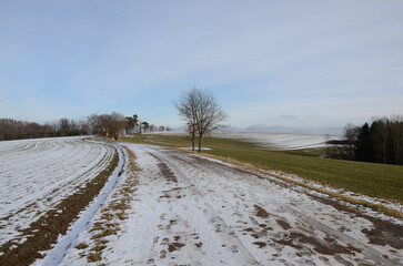 Winterliche Schneelandschaft im Erzgebirge