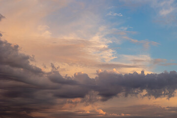 Fototapeta premium Dense Evening Clouds
