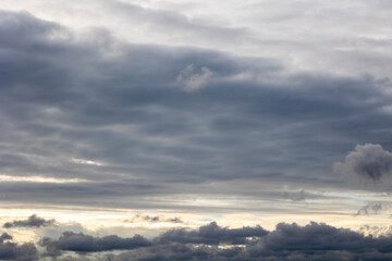 Obraz premium Low Overcast Clouds