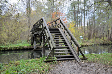 Br&uuml;cke im Spreewald auf dem Weg von L&uuml;bbenau nach Wotschofska