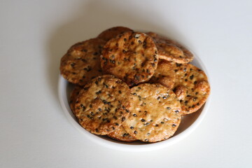 お茶の時間　健康的なごませんべい