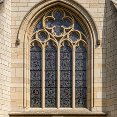Obraz premium 3d gothic stained glass window with intricate detailing isolated on transparent background