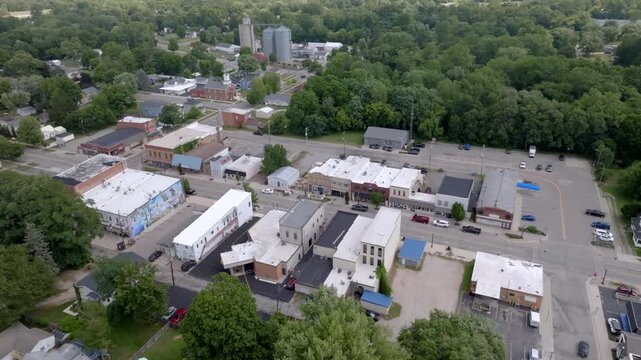 Leslie, Michigan downtown with drone video moving in a circle.