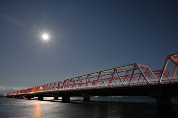 月夜の揖斐長良大橋