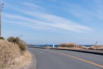 海沿い ドライブ 海岸 晴れ 青空 千葉 ドローン