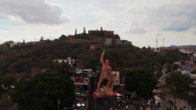 Explore El Pipila Monument in Guanajuato Mexico and its surroundings during the day with stunning views of the city