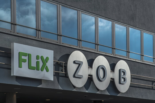 Fassade vom Zentralen Busbahnhof in M&uuml;nchen