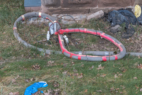 Liegen gelassener Schlauch