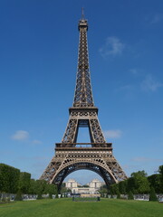 eiffel tower in paris