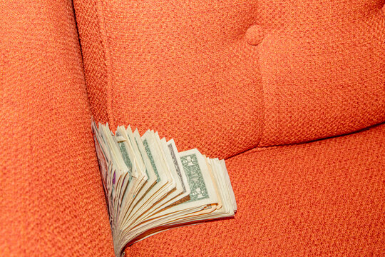 Cash in sofa
