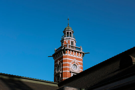 Yokohama Landmark: The Loyal Guardian of the Historic Clock.