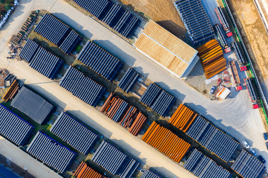 Aerial steel pipe warehouse with gantry crane