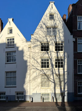 17th century houses in amsterdam