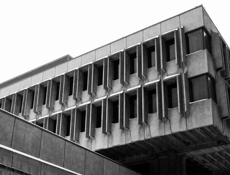 Building Structure in Urban Area During Winter Season