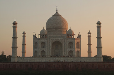 Obraz premium The Taj Mahal, UNESCO World Heritage Site, Agra, India