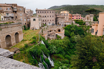 Obraz premium Tivoli Italy Waterfall Townscape, Italy