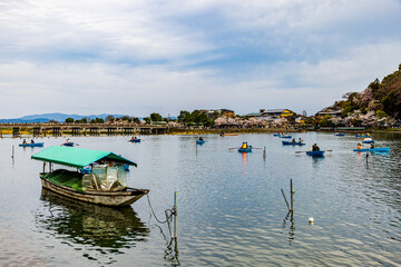京都府　嵐山公園の桜風景