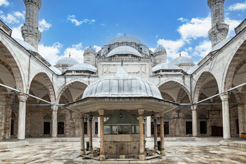 Fototapeta premium The Sehzade Mosque in Istanbul, Turkiye. It is a historic mosque located in the Fatih district of Istanbul